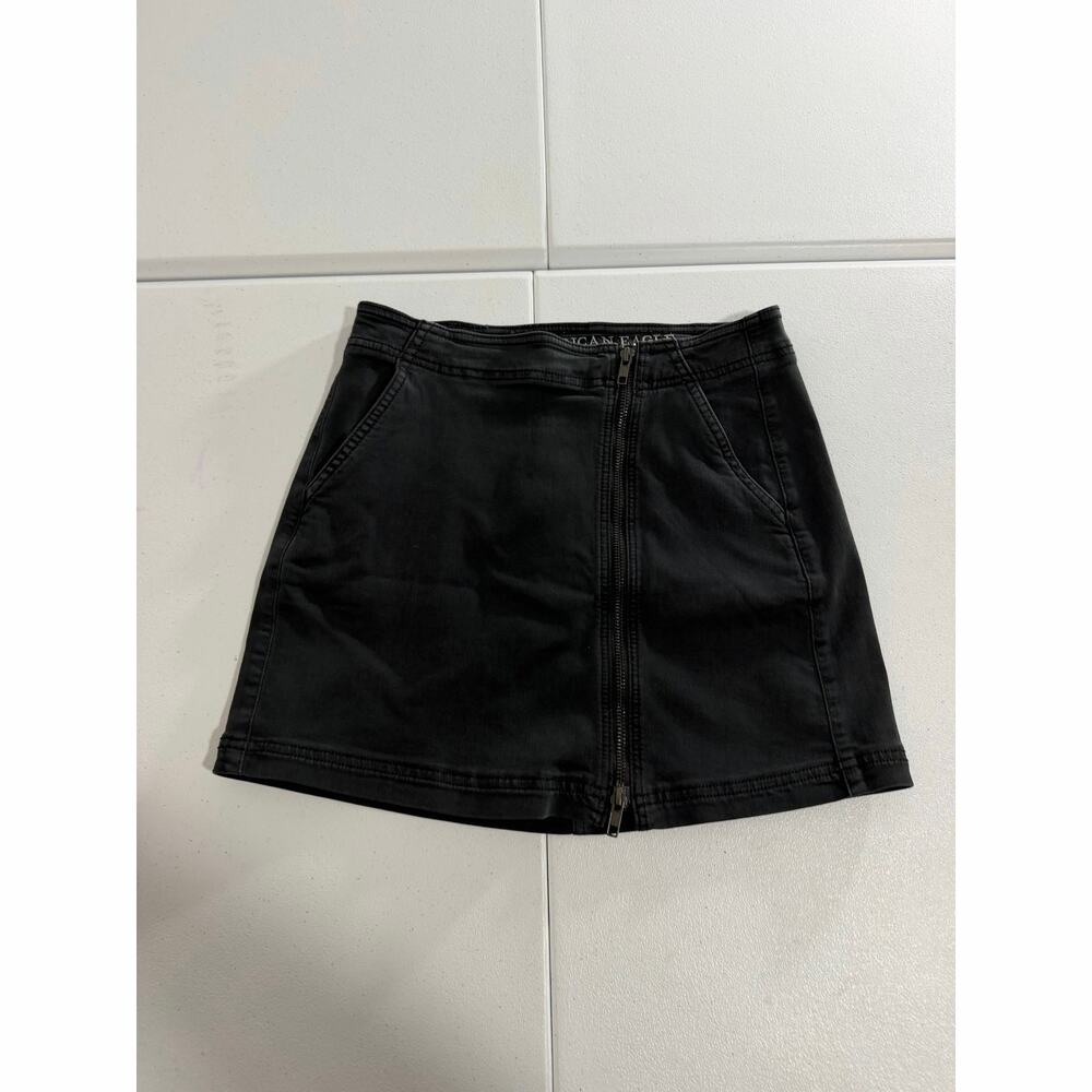 American Eagle Womens Black Denim Mini Skirt Size 2 Front Zip Super Stretch X